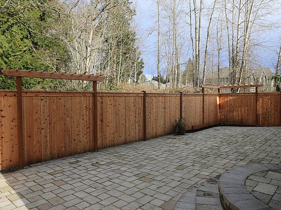 3rd image of 11847 159th Ave NE