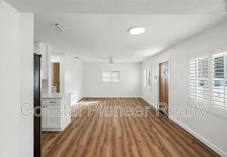 6710 S Cortez Ave — Photo 5