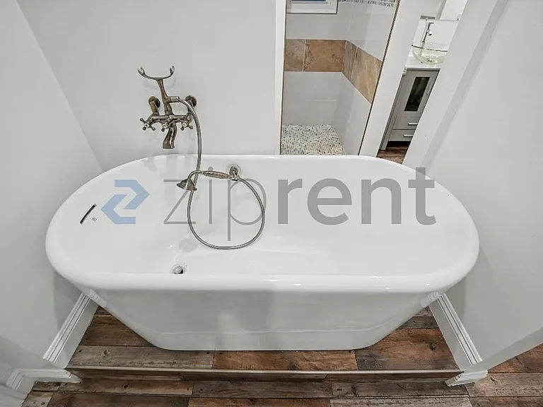 1231 W 87th St — Photo 18