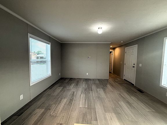3rd image of 310 Harbison Dr