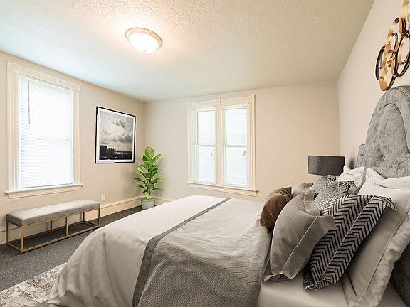 5th image of 2418 3rd St NE #1