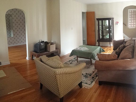 main sitting/ living room