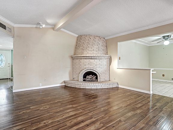 3rd image of 5012 San Pedro Ct NE
