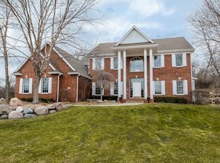 3809 Turnberry Dr, West Des Moines, IA 50265