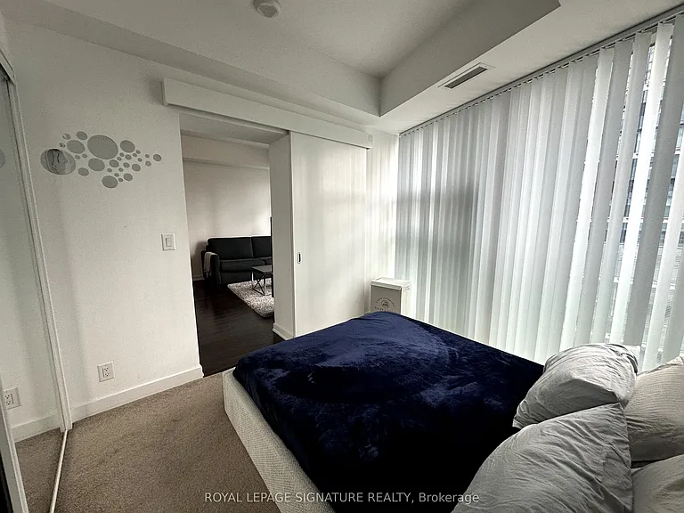 14 York St #1310 — Photo 5