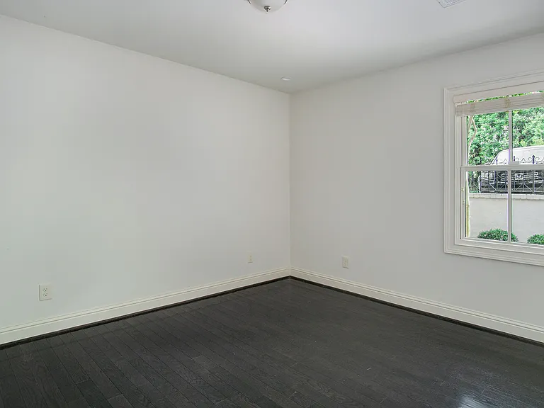 Ivory House — Photo 25
