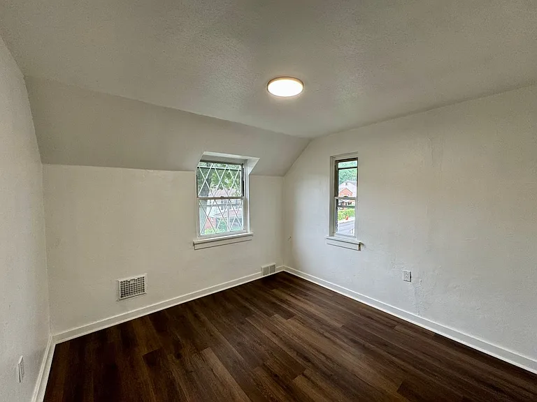 2432 Starkamp St — Photo 48