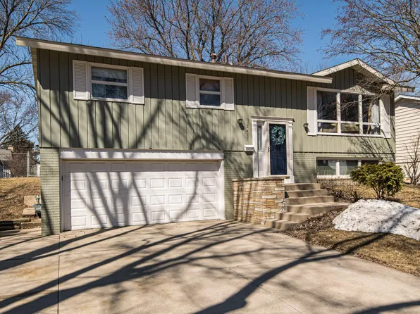 2417 5th Ave NW, Rochester, MN 55901