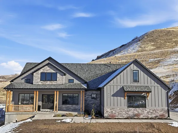 907 E 630 N, Hyde Park, UT 84318