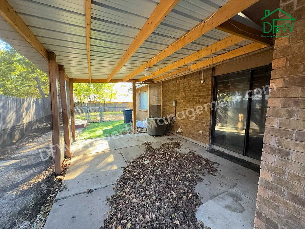 Building Photo - 1233 Steinburg Ln