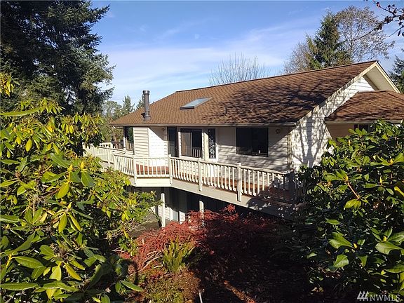 2nd image of 550 E Twanoh Falls Dr