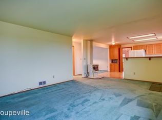 405 NE 4th St, Coupeville, WA 98239
