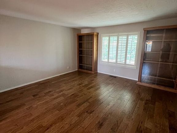 5th image of 6206 Palma Pl NW