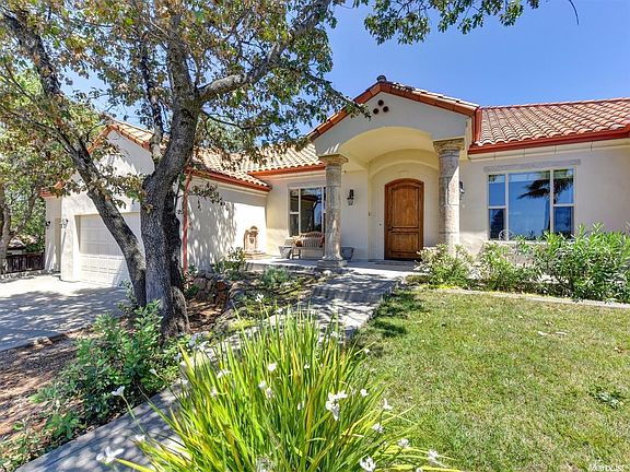 2nd image of 3277 Chasen Dr