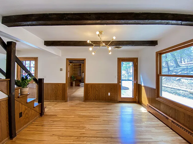 2131 Valkyrie Ct NW — Photo 9