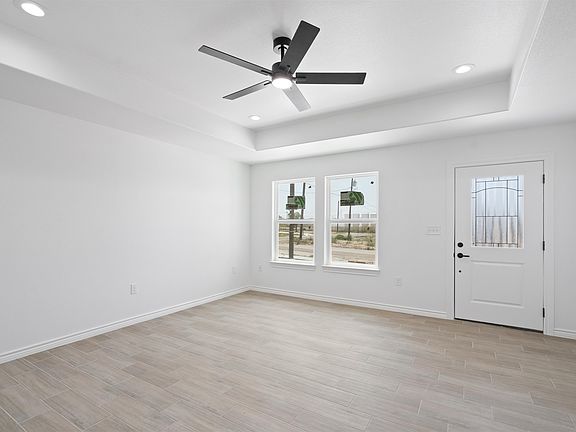 4th image of 31 Gilberto St