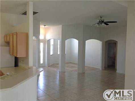 3rd image of 2050 SE Franciscan St