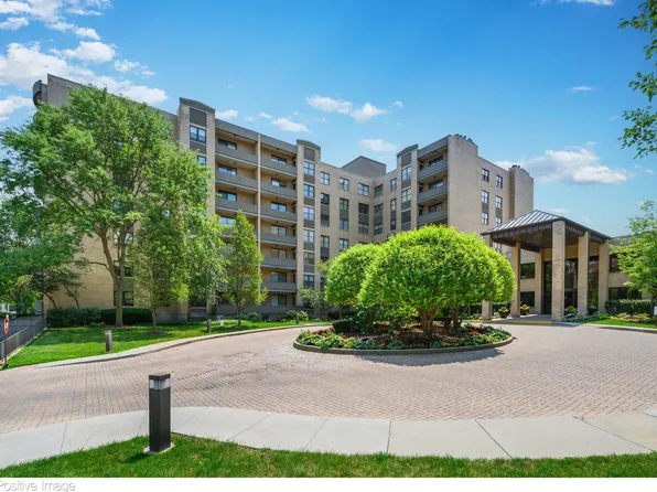 4545 W Touhy Ave APT 702, Lincolnwood, IL 60712
