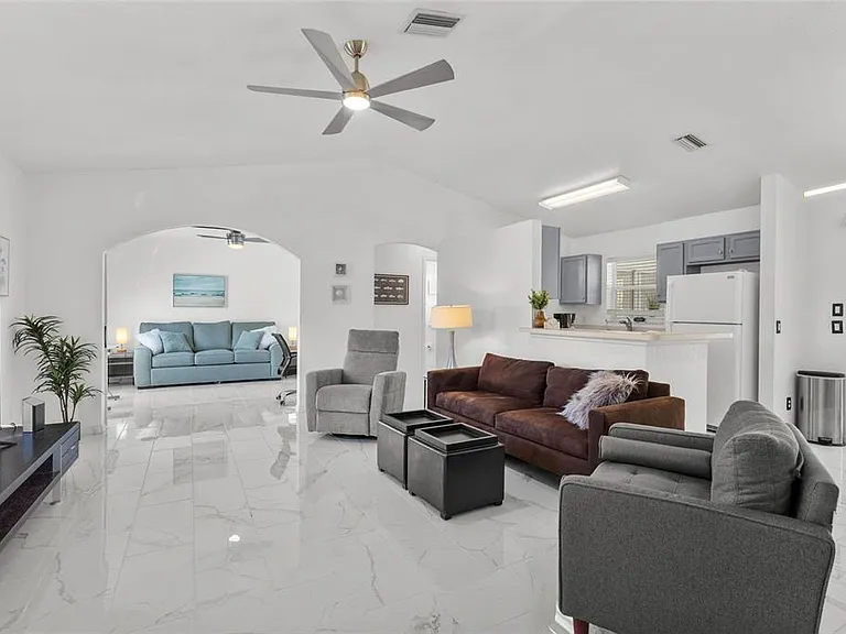 3620 Candia Ave — Photo 3