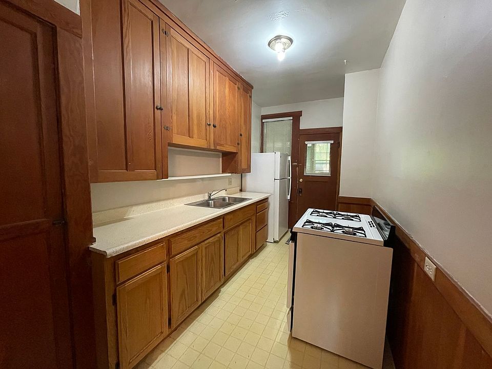 1st image of 2021 I St #2023-2