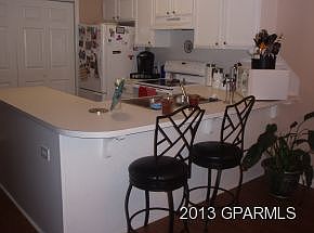 3rd image of 2932 E Mulberry Ln
