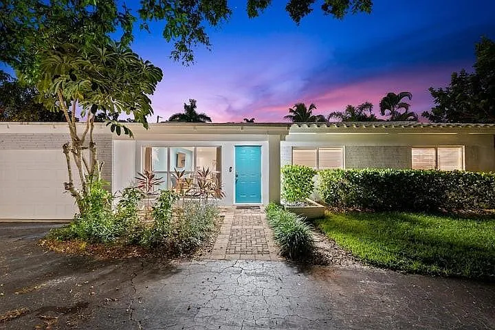 1949 Windward Dr — Photo 19