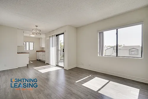 1163 Justin Ave #1 Photo 1