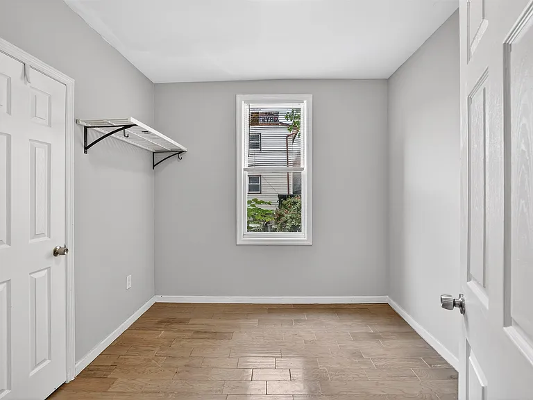 83 Williams Ave #3 — Photo 8