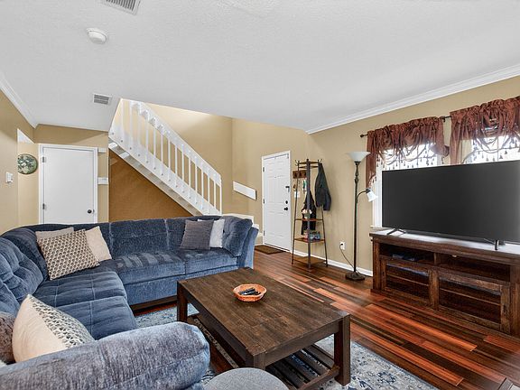 5th image of 3441 Laredo Dr Unit 43