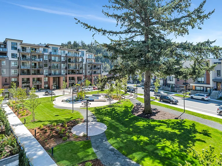 45511 Campus Dr — Photo 6