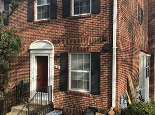 1629 S Barton St #21, Arlington, VA 22204