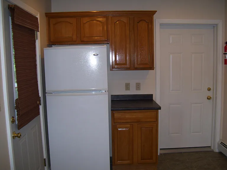 197 Utica St #B — Photo 8