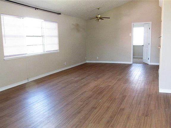 2nd image of 310 Easy Cir #B