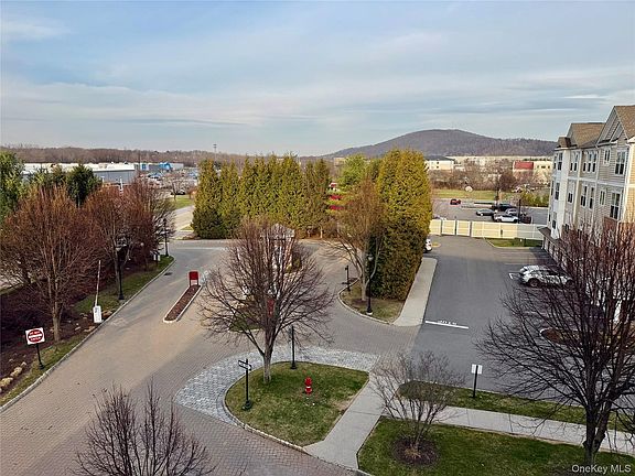 3rd image of 145 Regency Drive