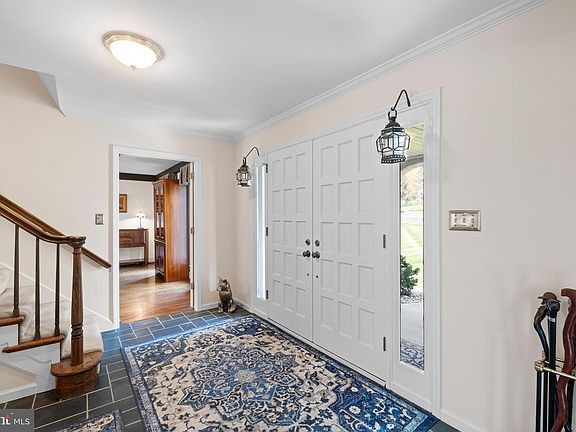 3rd image of 54 Laurel Ct