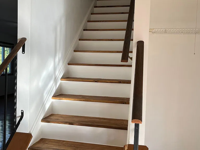 128 Ainslie Dr — Photo 9