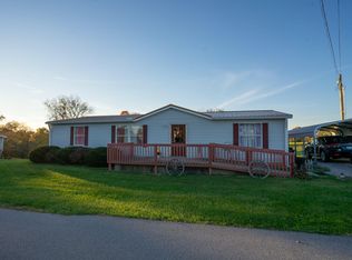 102 Woodland Acres Rd, Brooksville, KY 41004