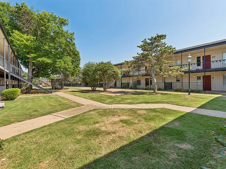 Terraces at Nichols Hills Renovated Two-Bedrooms — Photo 9