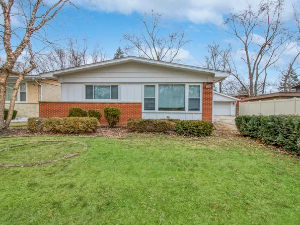 739 W Strieff Ln, Glenwood, IL 60425