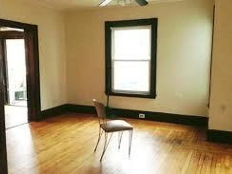 16 Pratt St #16 — Photo 5