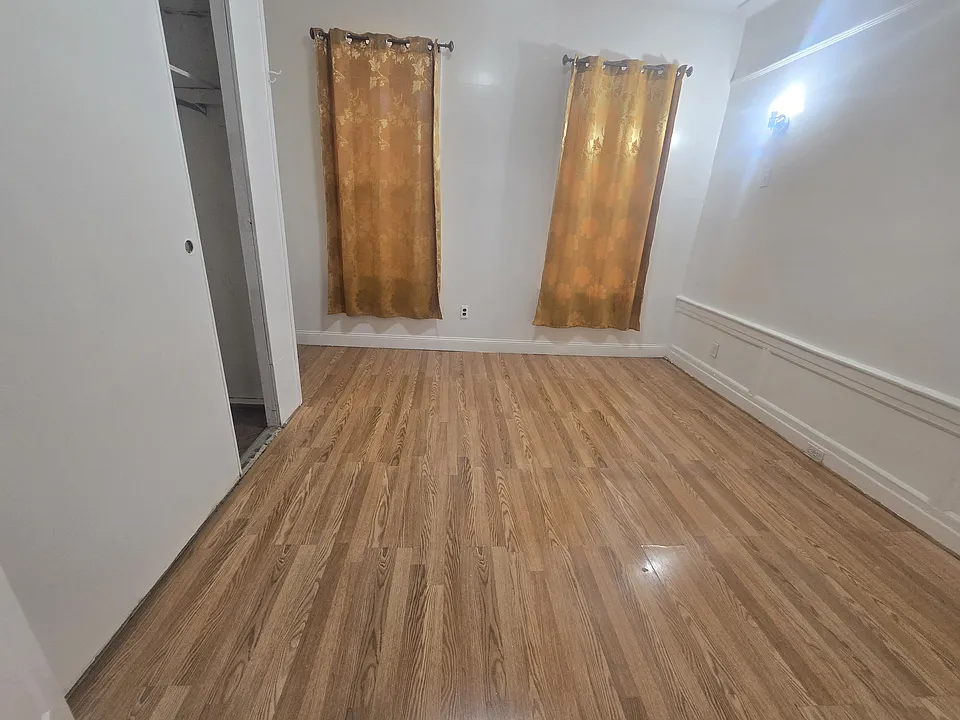 1134 Sutter Ave #2