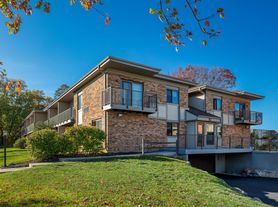 Schroeder Square Apartments