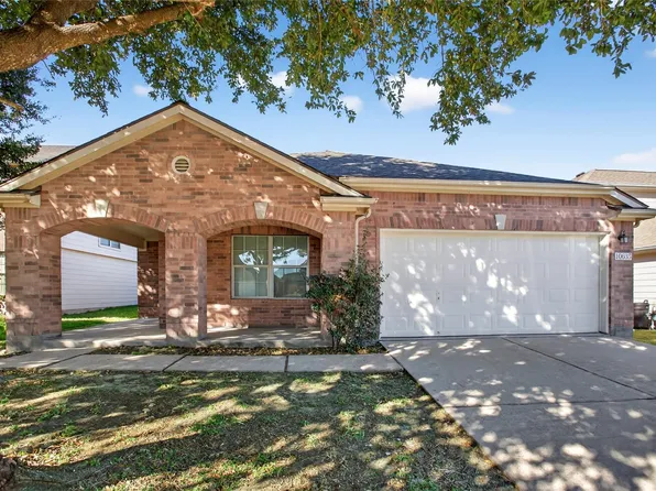 10635 Gold Finch Rd, Baytown, TX 77523