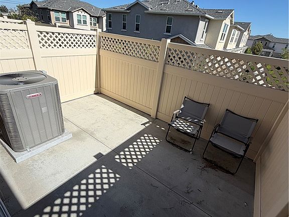 3rd image of 1364 Anise Way