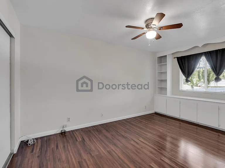 58 Fountainhead Ct — Photo 14