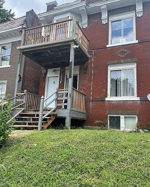1st image of 5935 Minerva Ave
