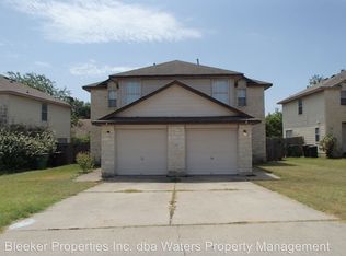 1017 Christopher Ave APT B, Round Rock, TX 78681