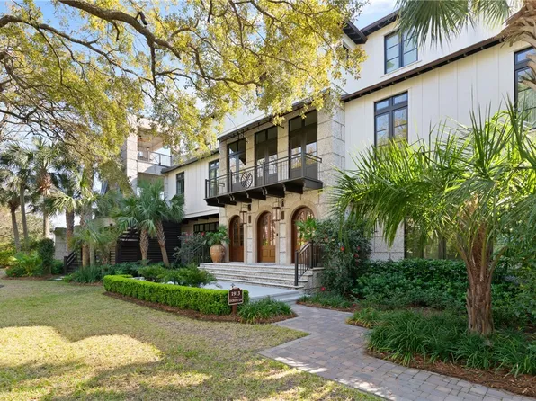 1913 Dixon Ln, Saint Simons Island, GA 31522
