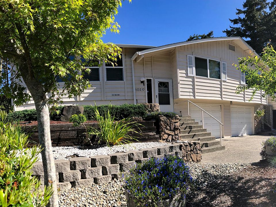 1030 Lakeshore Dr, Coos Bay, OR 97420 Zillow