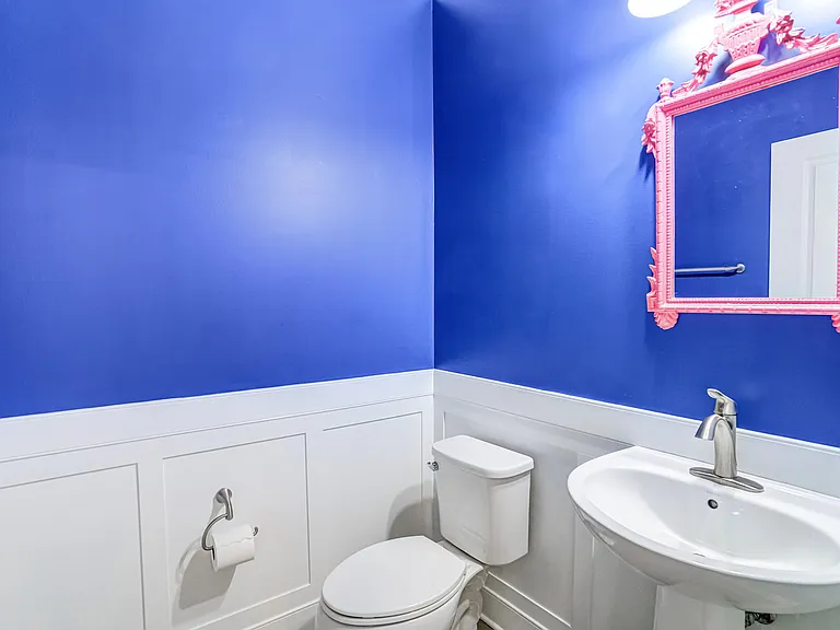 621 Bluemont Ave #102 — Photo 11
